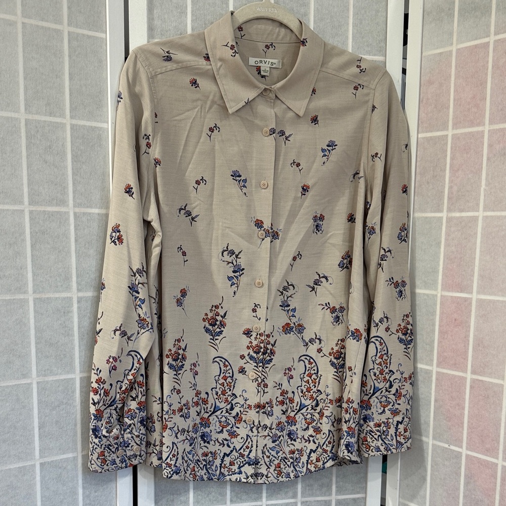 Orvis 100% Silk Women’s Floral Cream Button-Down Shirt Size Small - Picture 2 of 6